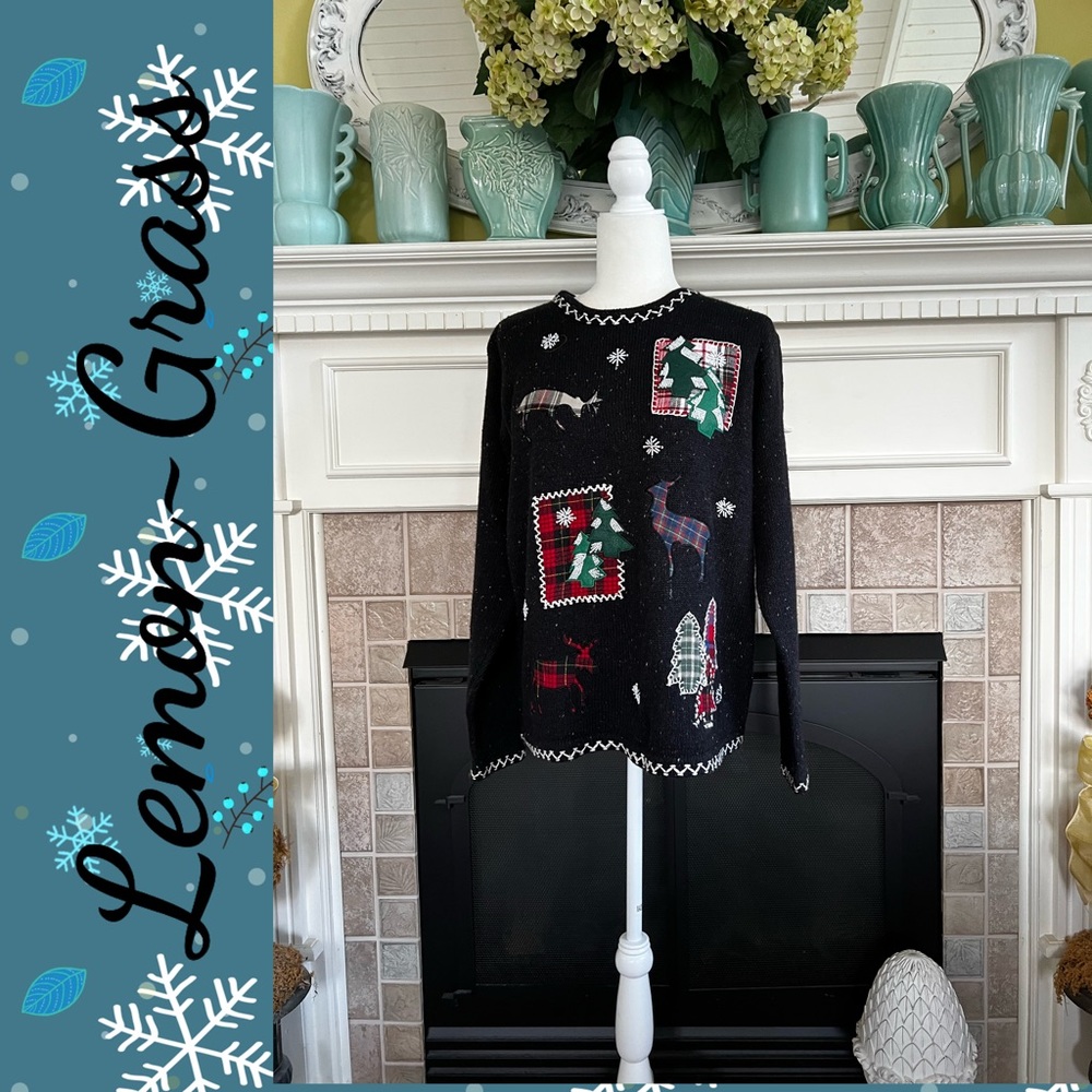 Lemon Grass Christmas sweater size, M